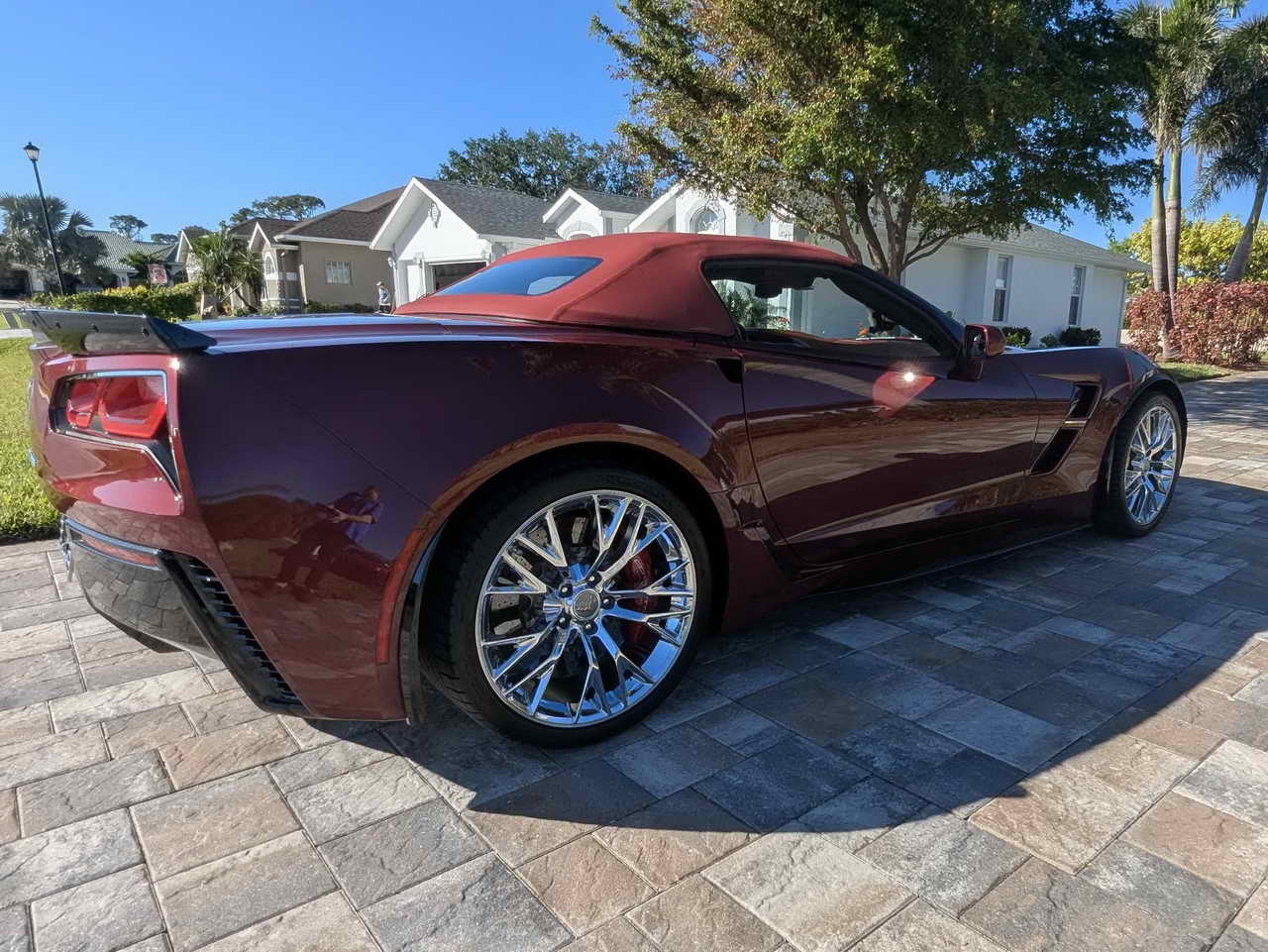 TheVetteNet.com - 2017 Corvette Convertible Long Beach Red