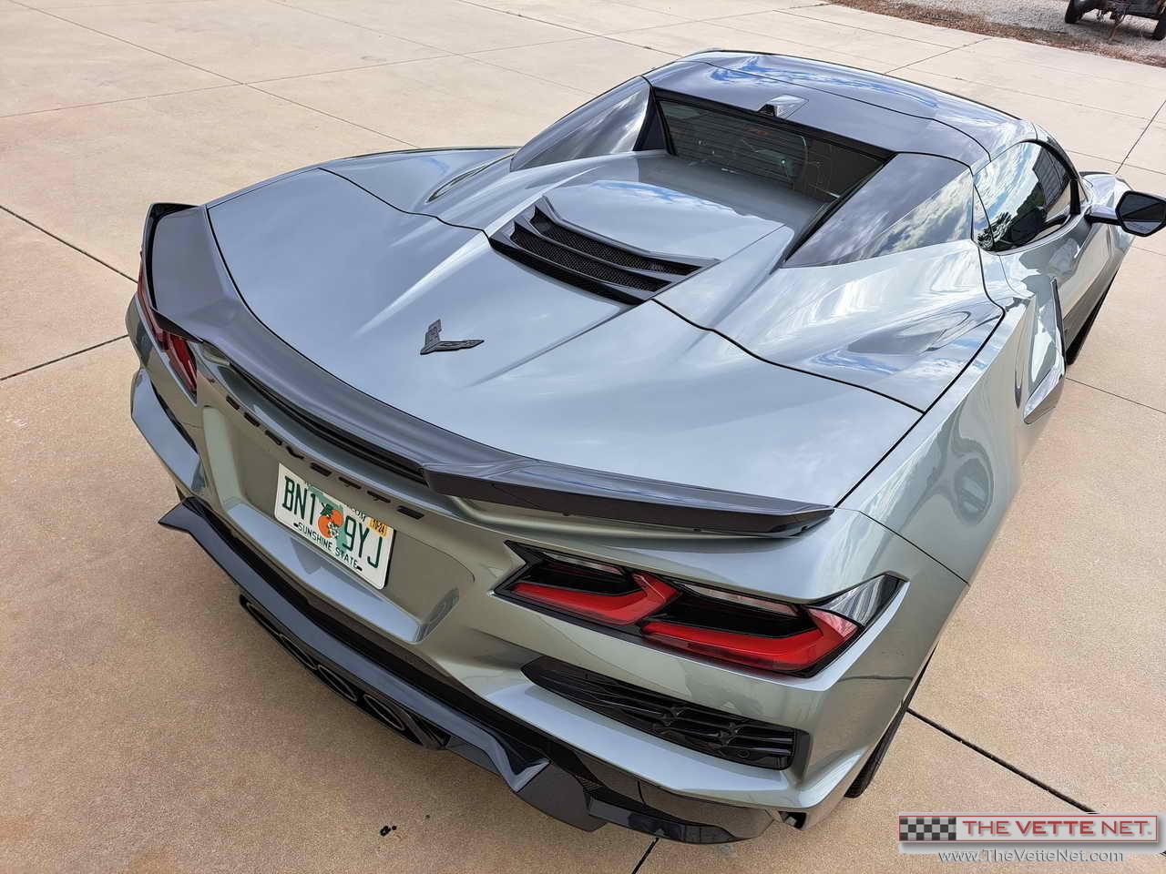 2023 Corvette Hardtop Hypersonic Gray