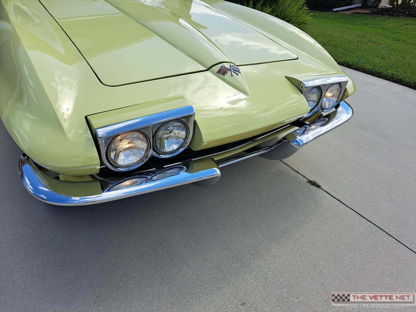 1965 Corvette Coupe Goldwood Yellow