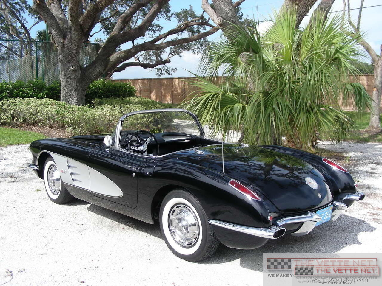1959 Corvette Convertible Black with Silver Coves