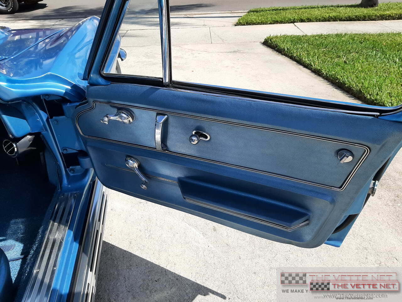 1966 Corvette Coupe Nassau Blue Metallic