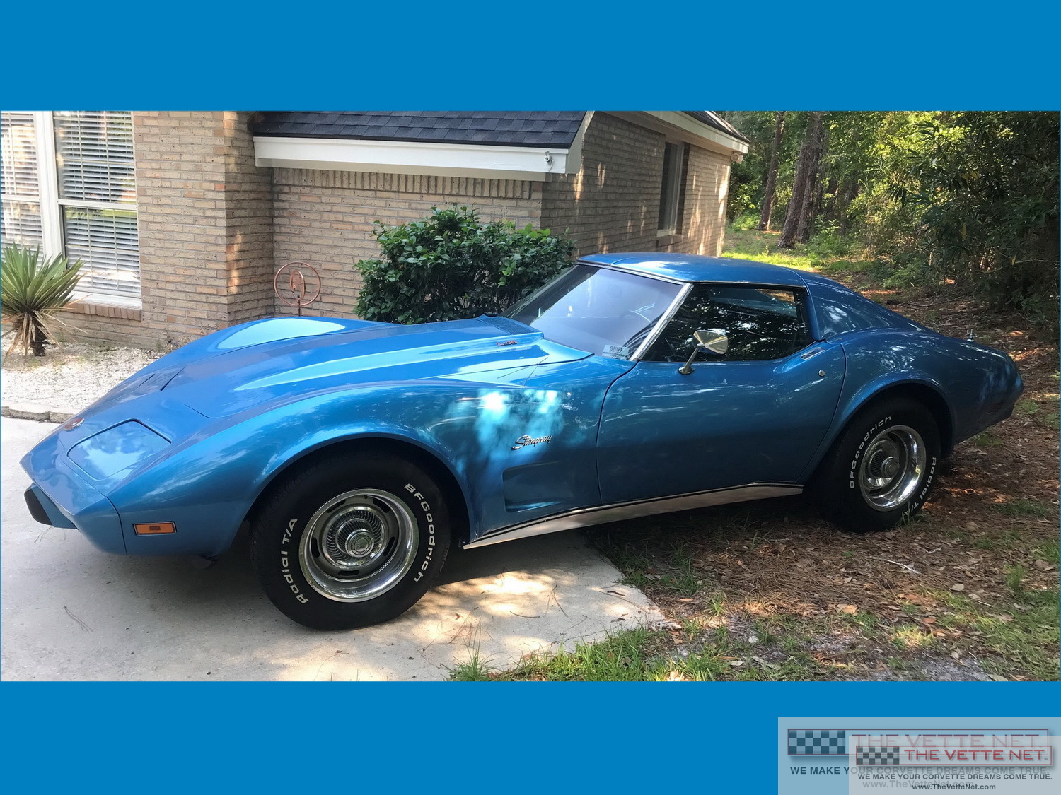 1975 Corvette T-Top Blue