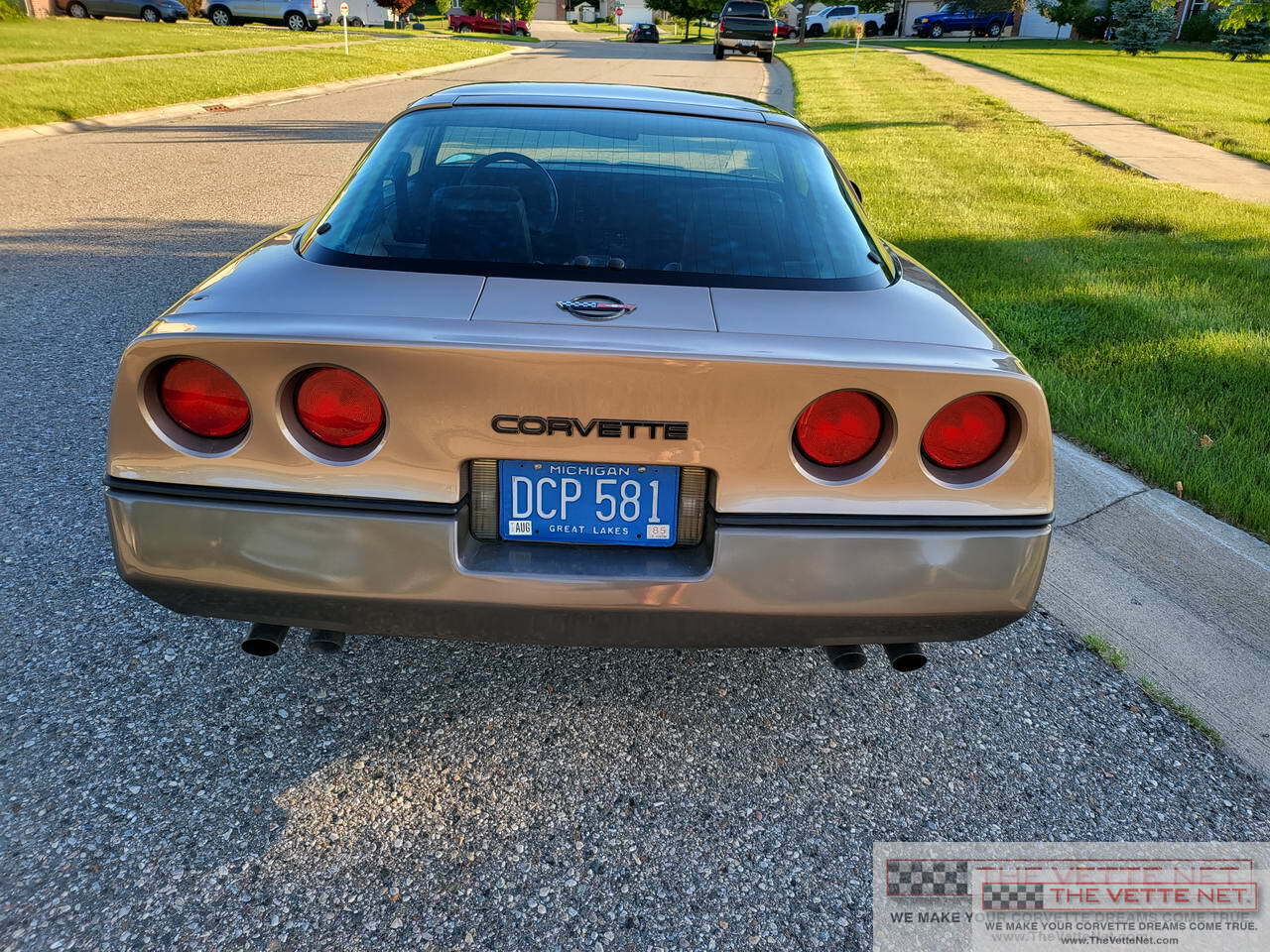 1985 Corvette Coupe Two-tone Light-Dark Bronze